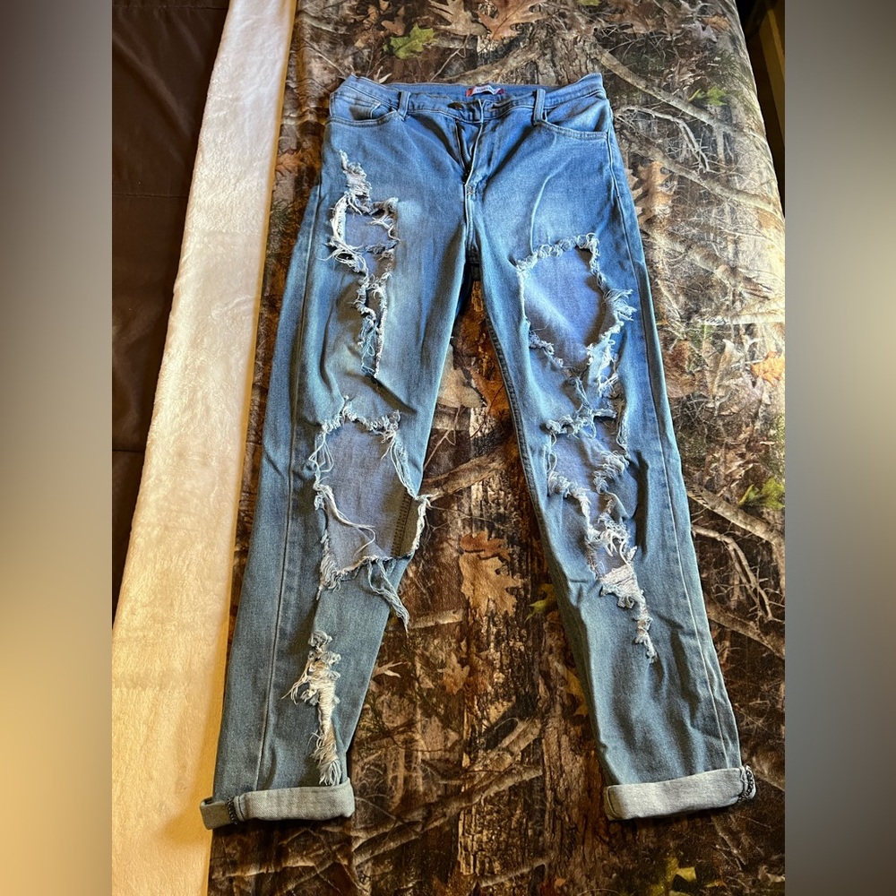 Used women’s jeans, size 9(w29)
